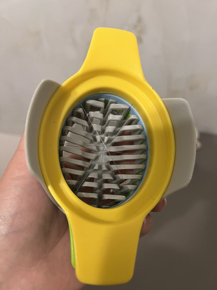 Яйцерізка фаьерлік