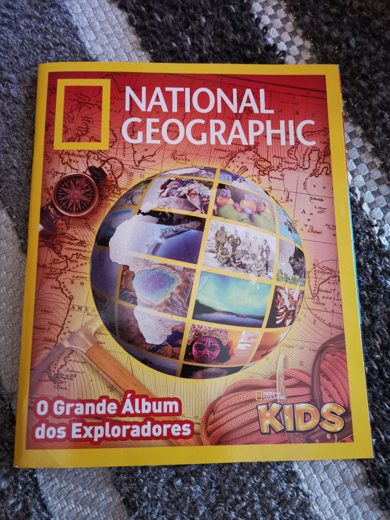 Caderneta National Geographic Kids