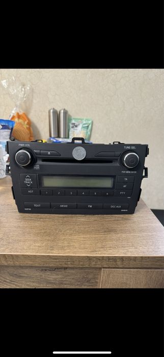 Магнитола Toyota Corolla E150 2007–2013, оригинал (AUX, FM, CD, DAB)