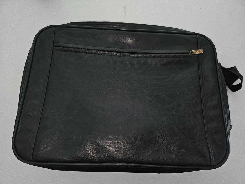 Вместительная фирменная сумка Bulaggi