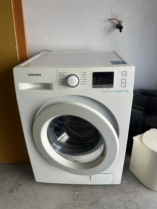 Máquina de Lavar Samsung EcoBubble 8kg – Excelente Estado