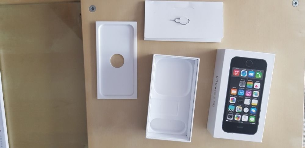 Iphone 5 S oryginalne pudełko i kluczyk