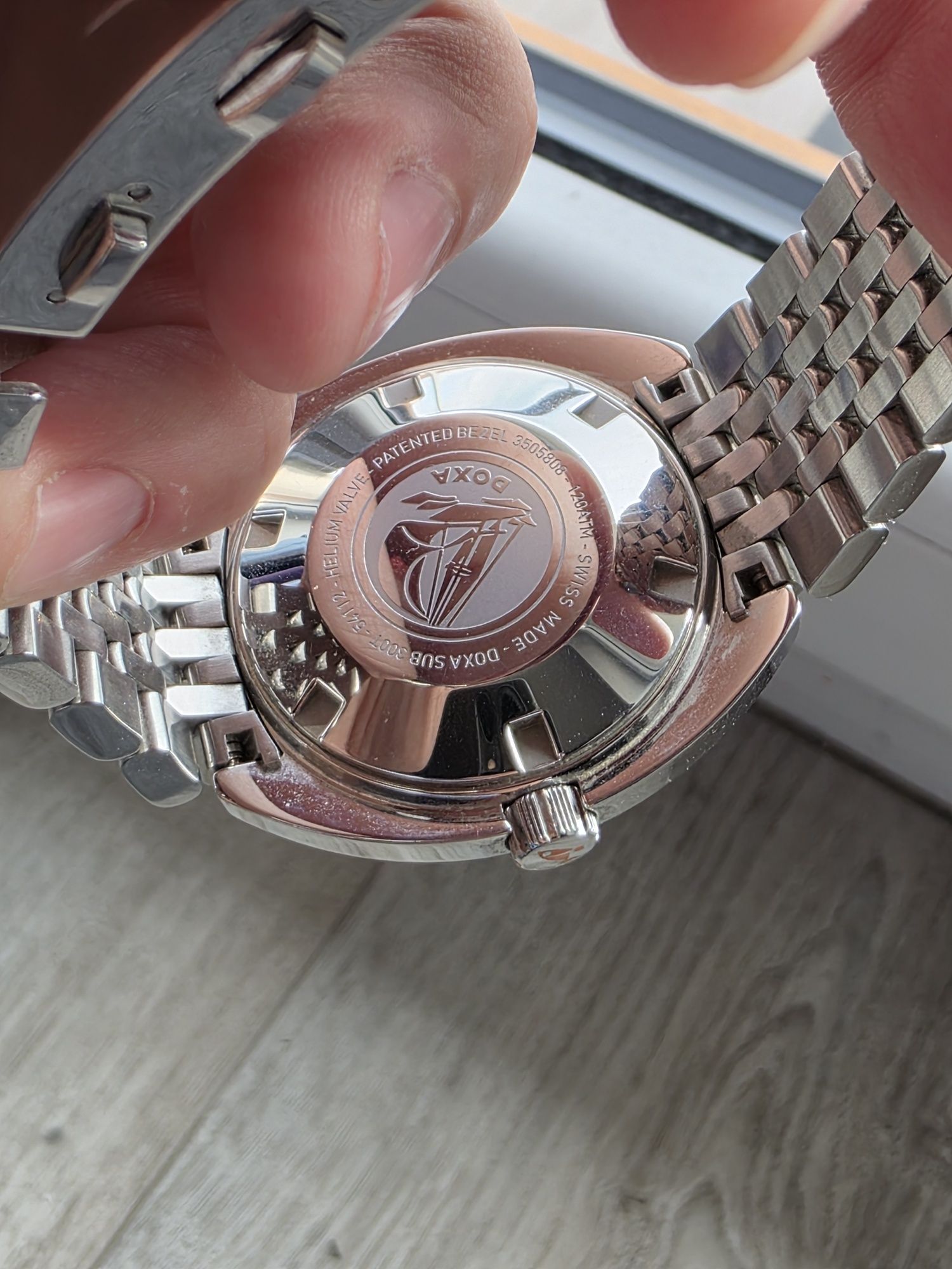 DOXA SUB 300T Professional – pomarańczowa tarcza