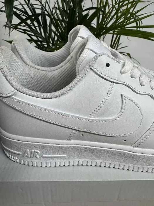 Buty meskie Nike Air Force 1 Low White R.41