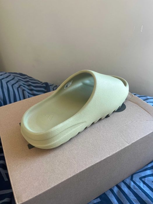 Yeezy Slide Resin
