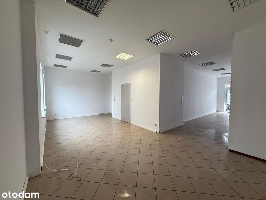 Sprzedam lokal 68m2 usługowo- handlowy z możliwością na mieszkalny