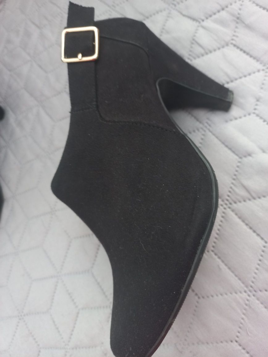 Botki, buty na obcasie, wiosenne buty
