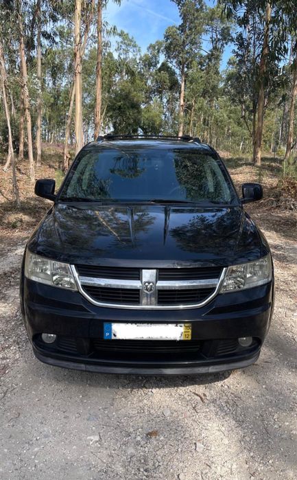Dodge usado de dezembro 2010 em bom estado