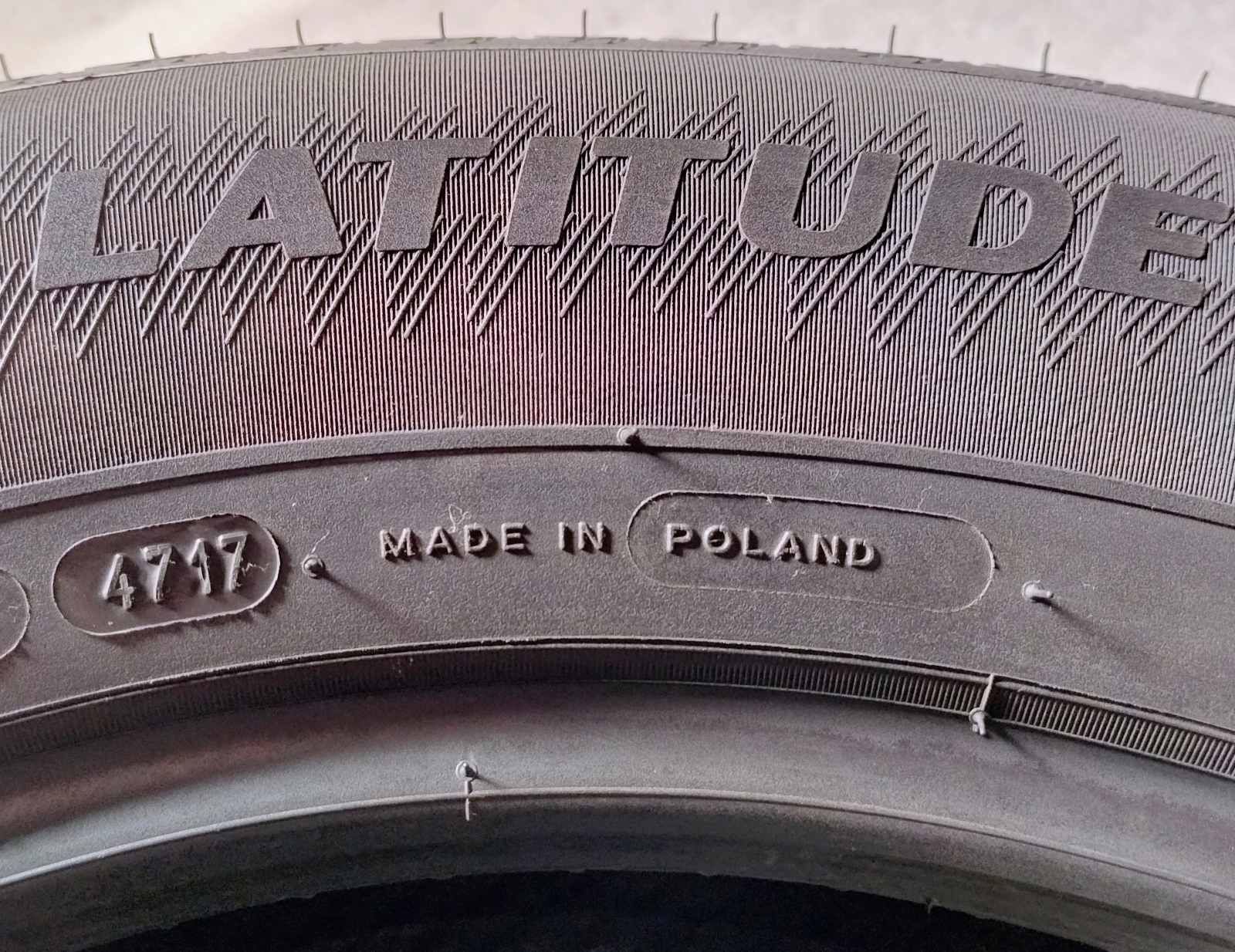 Шини літні R18 235/60 Michelin Latitude Sport 3