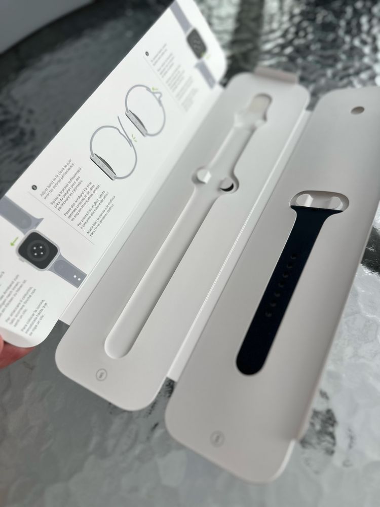 Apple Watch series 8 45 mm GPS Midnight Aluminium case with Sport Band