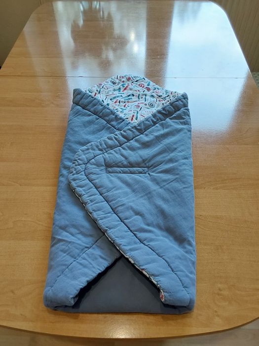 Rożek niemowlęcy/kocyk 75x75 w bardzo dobrym stanie