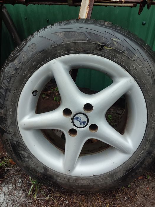 Продам диски з ризиною r 15 4*100 Volkswagen, Opel, Lanos , Aveo