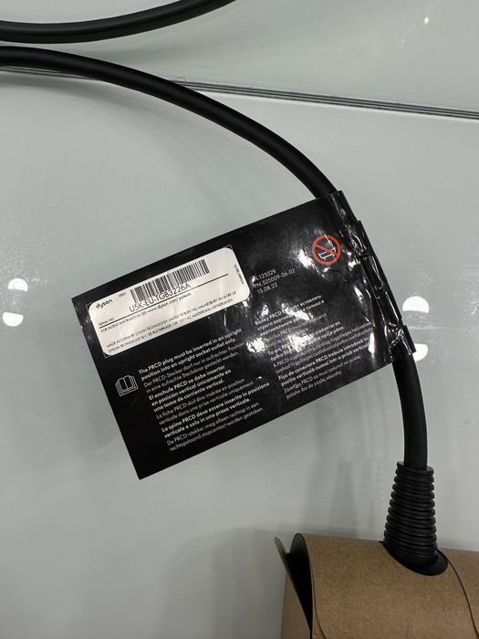 Оригинальный фен‑выпрямитель Dyson Airstrait