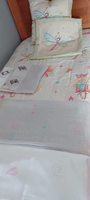Têxteis de quarto individual confeccionados por medida