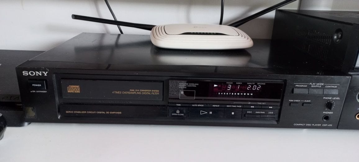 Amplituner Sony multi Channel AV receiver STR-DH550 oraz CD CDP-470