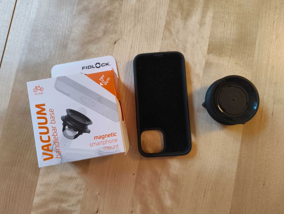 Uchwyt Fidlock na rower + case iPhone 13 mini (12 mini od biedy)
