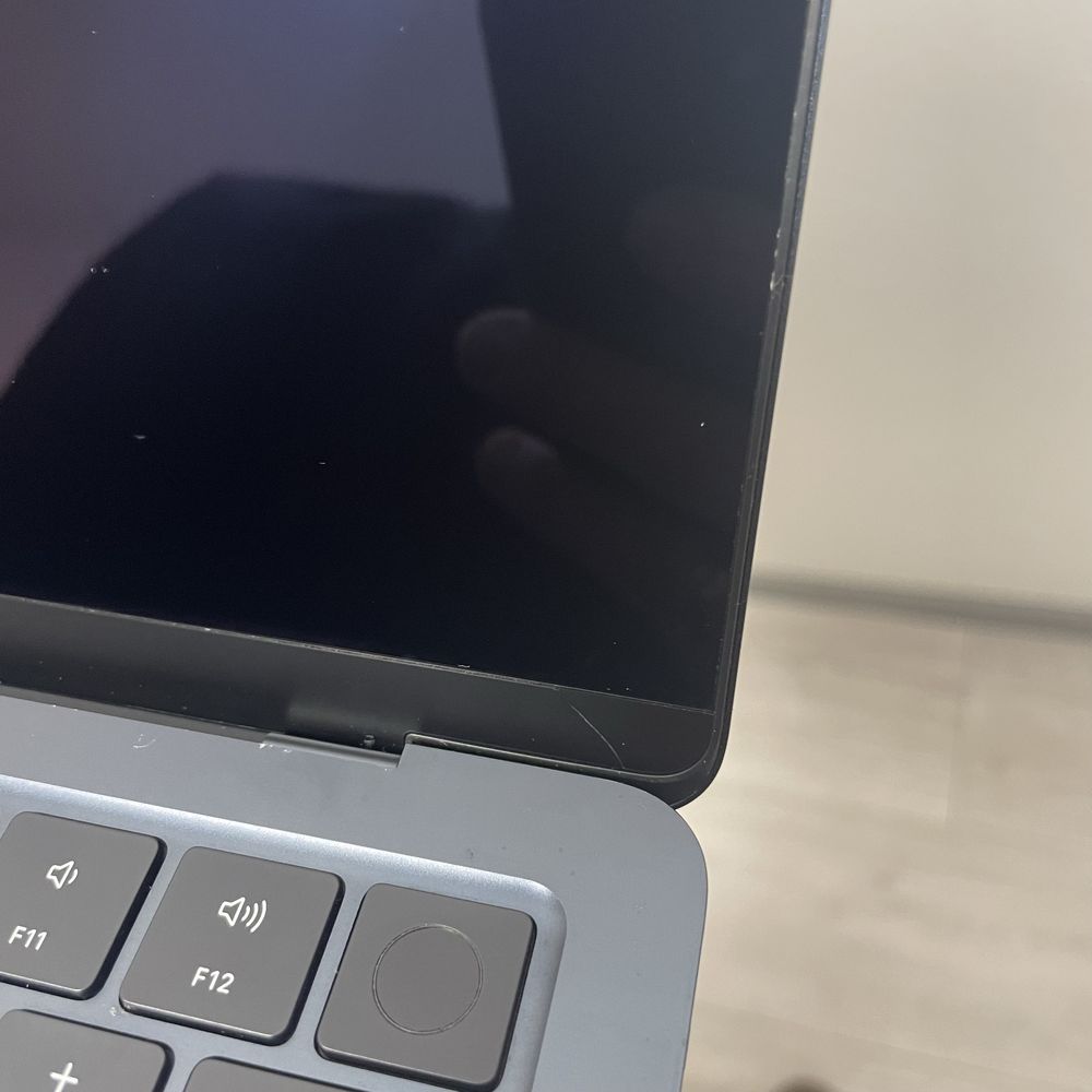 Екран для MacBook Air 13 2022 M2