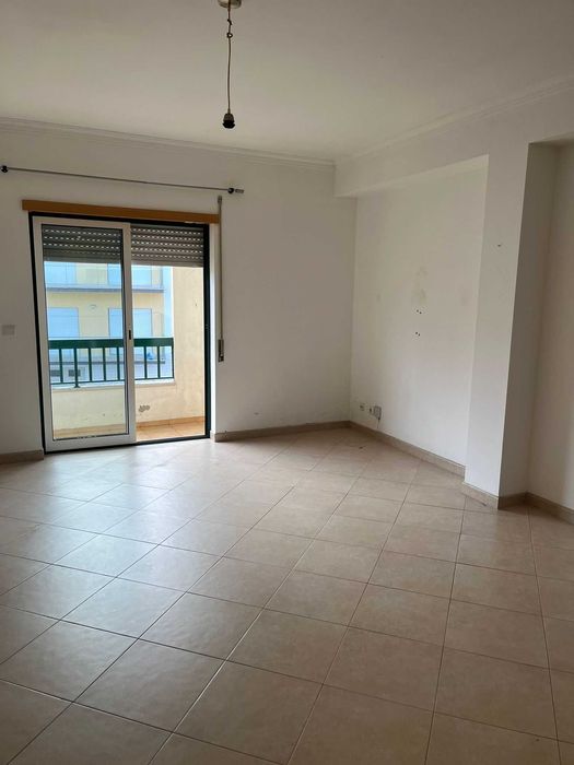 Arrenda-se T1 em Embra, Marinha Grande