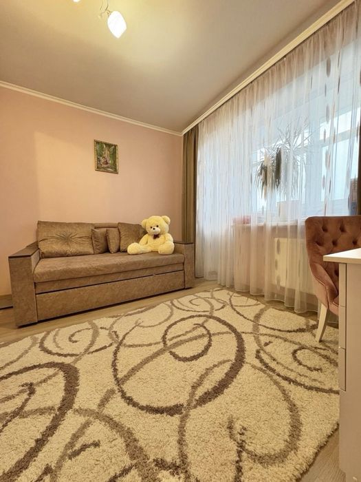 Продам КРУТЕЗНУ 2-кімнатну квартиру