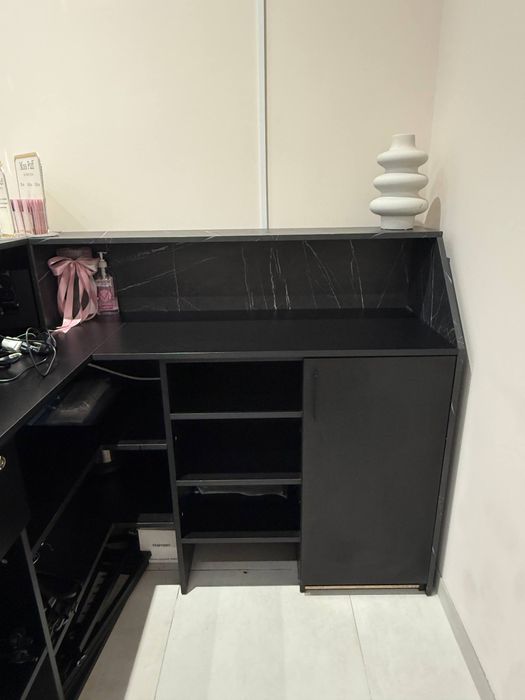 Меблі для магазину шоуруму одягу терміново