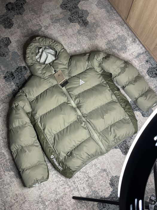 тепла куртка ACG