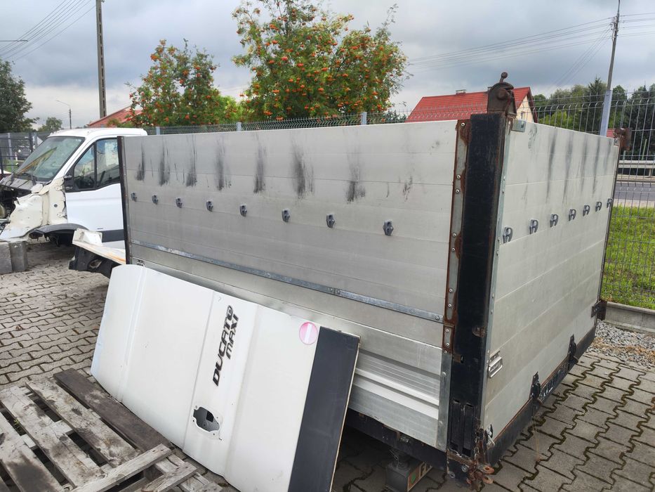 Mała wywrotka na Fiata Ducato doppel kabina. Aluminiowa lekka.