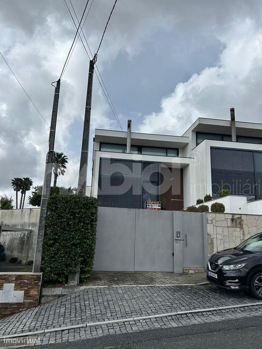 Moradia T3 para venda em Remelhe