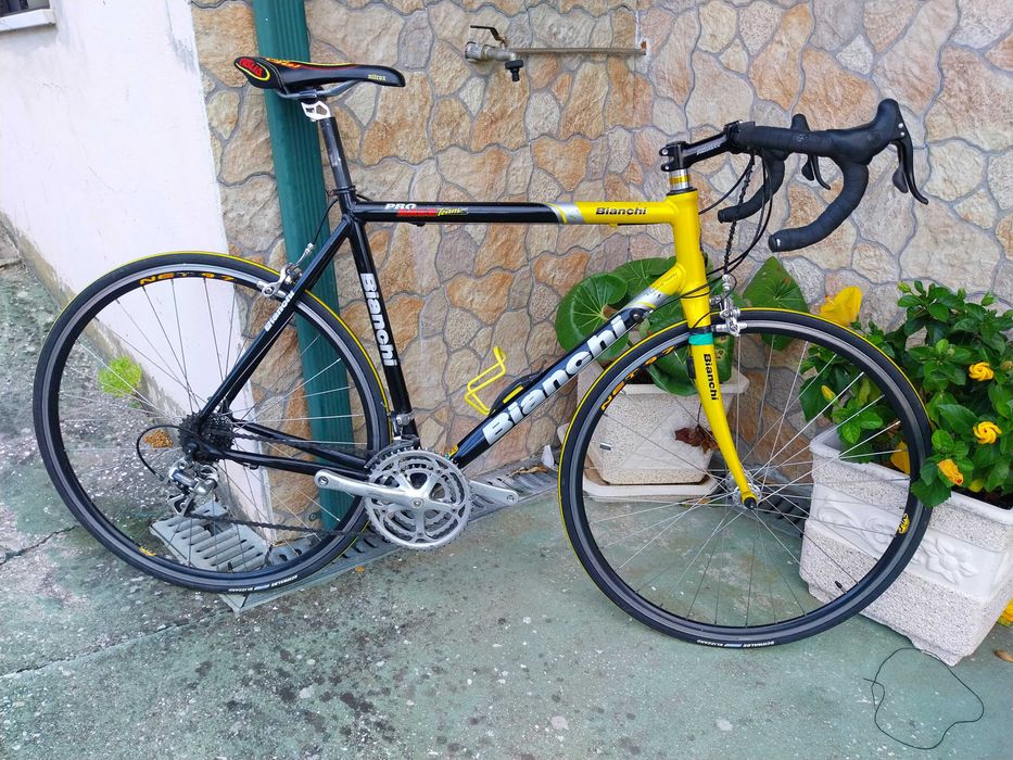 Bicicleta Bianchi modelo Pro Race Team