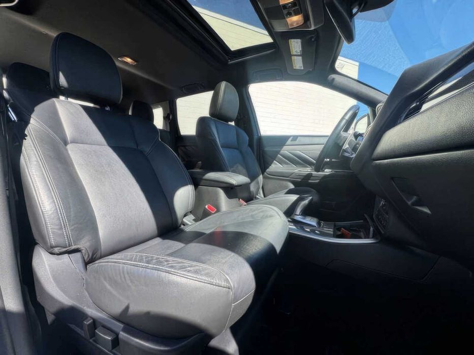 Mitsubishi Outlander PHEV SEL      2020