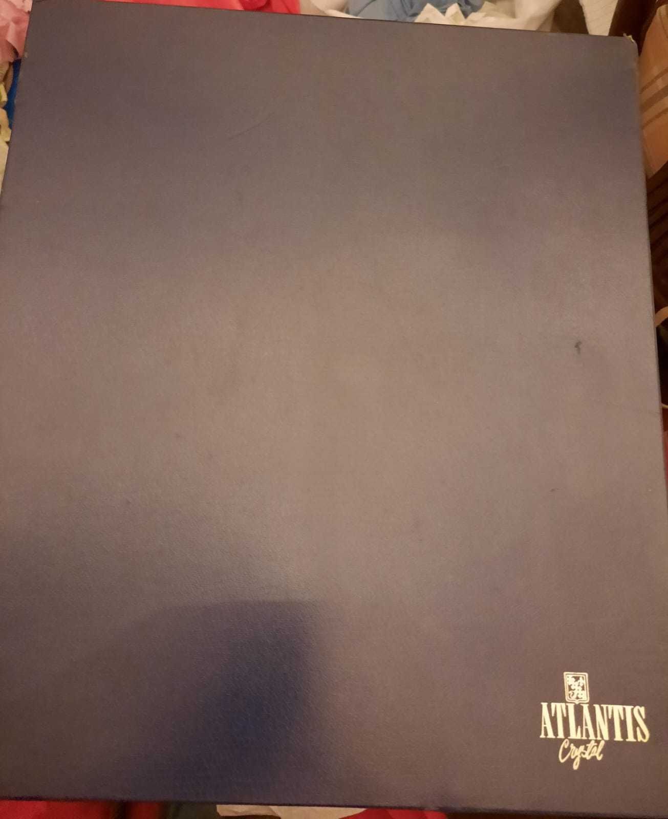 Vendo conjunto da cristal atlantis novo