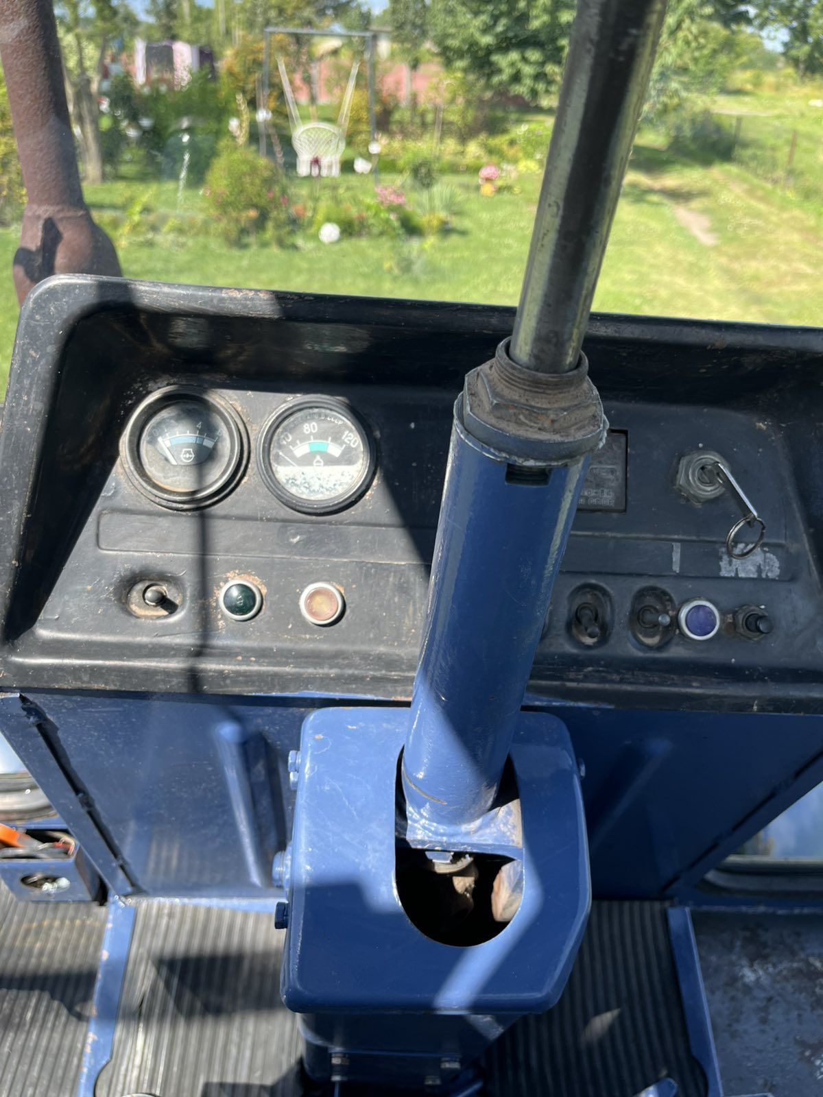 Трактор т25 ХТЗ 2511