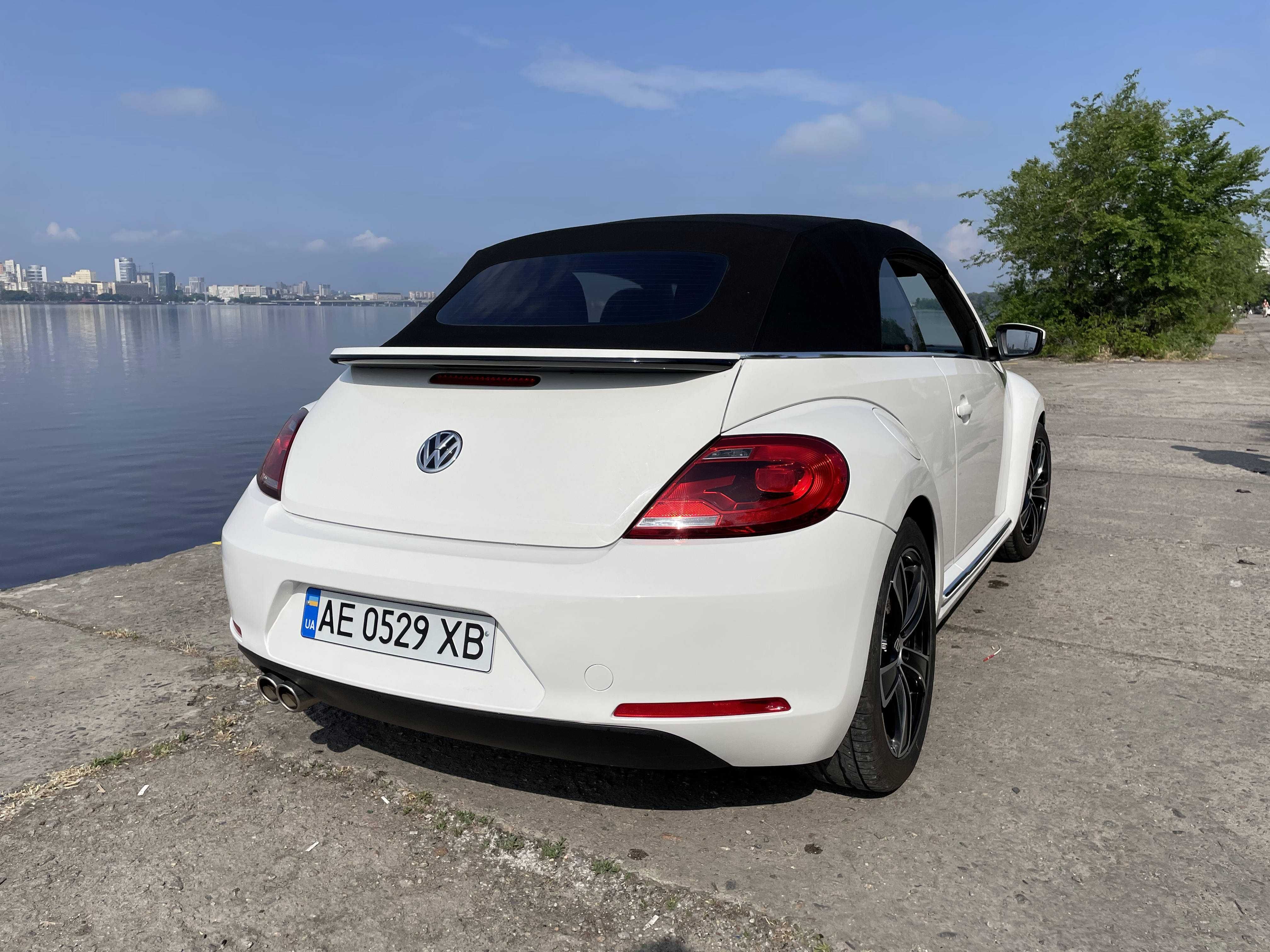 Продам емоцію Volkswagen Beetle 2013 кабріолет