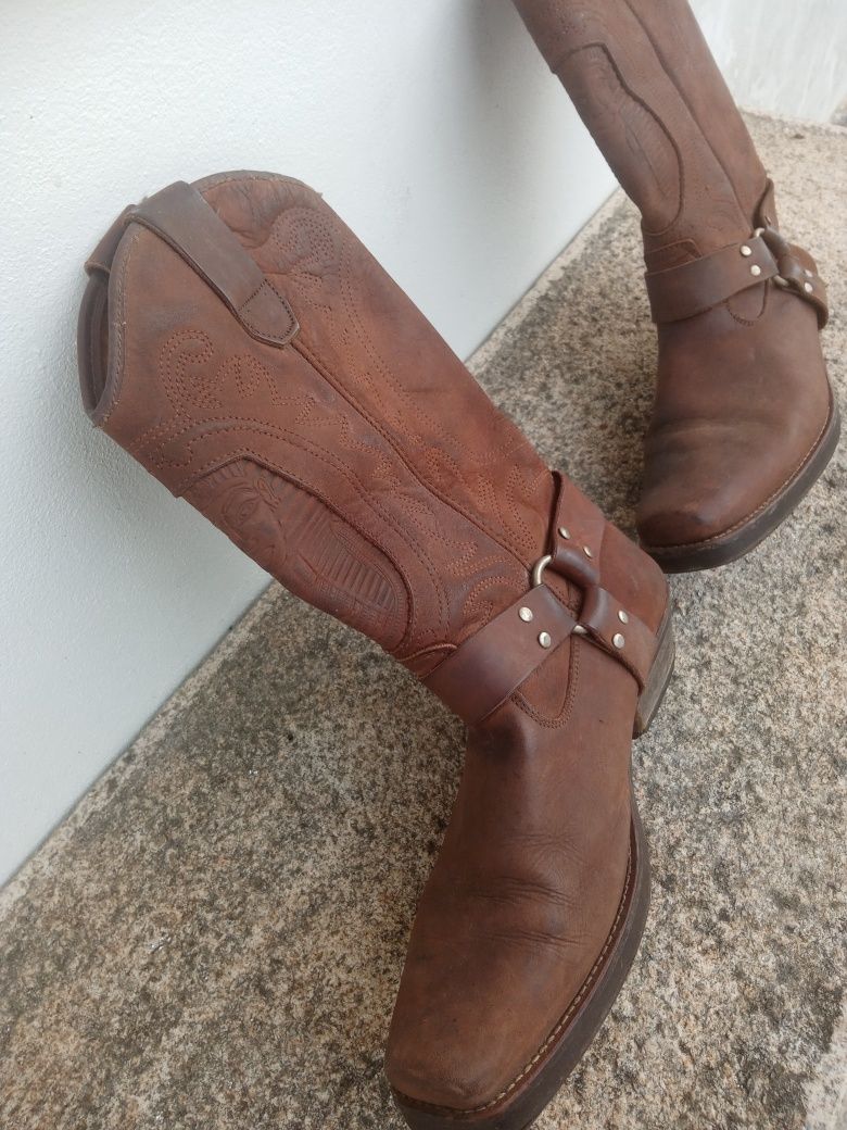 Botas marca Dakar todo terreno