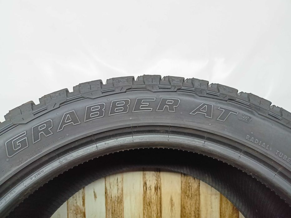 General Grabber AT3 275/45/20 18r. 110V 2x8,2mm 2x6,7mm (4407)