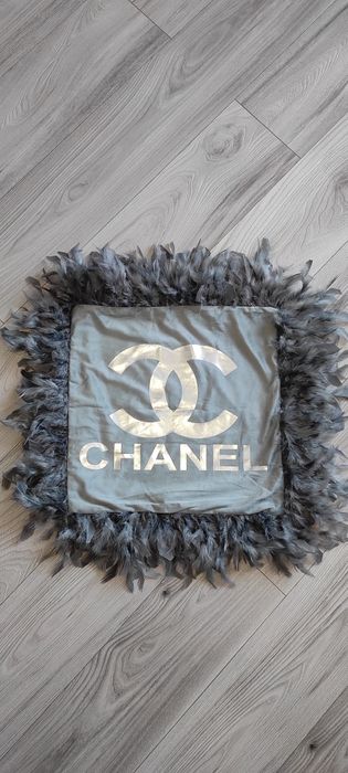 Poszewki Chanel Glamour Błyszcząca poszewka Pióra