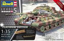 Model plastikowy Tiger II Ausf.B Full interior 1/35
