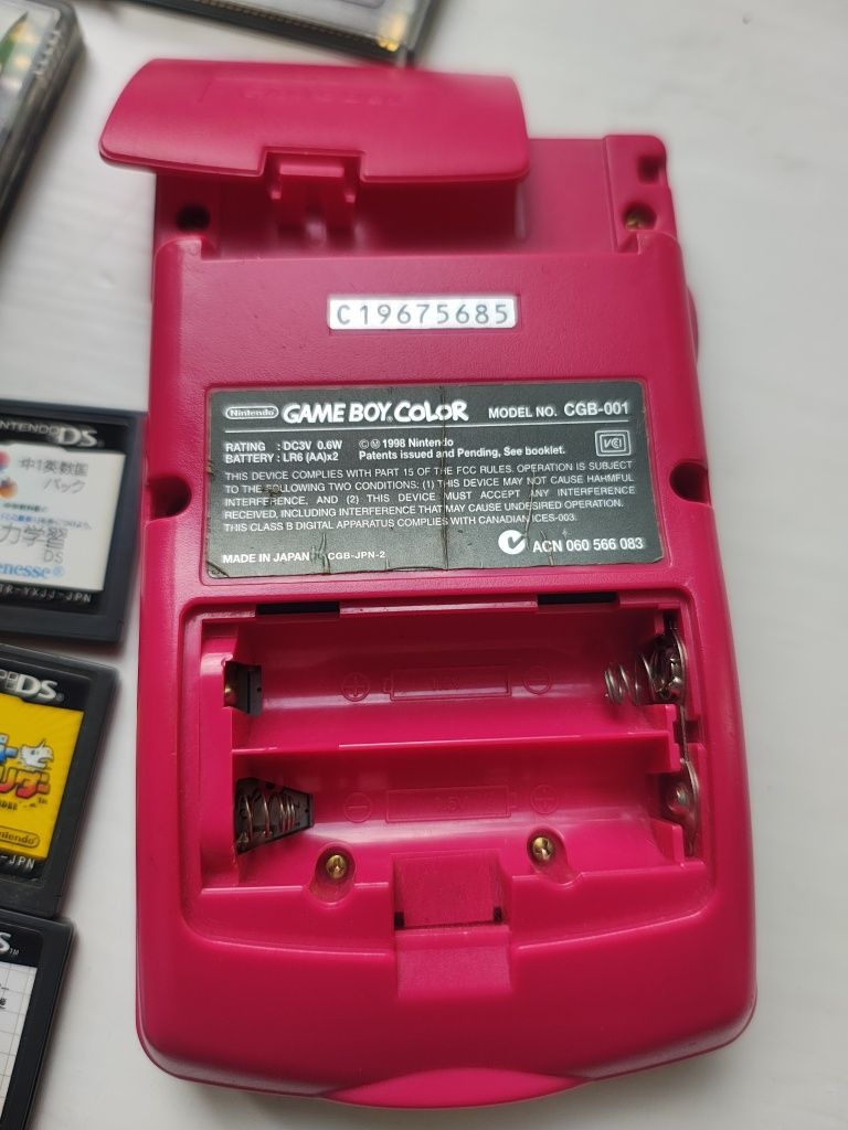 Ретро игры Nintendo  game boy color, dsi
