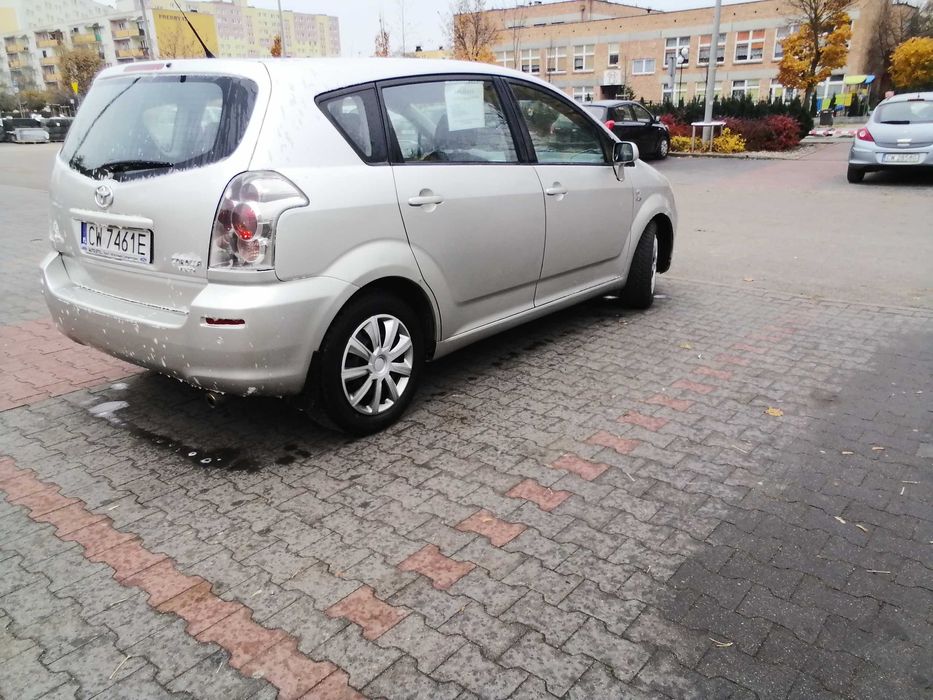 Sprzedam Toyota corola verso 2.0d