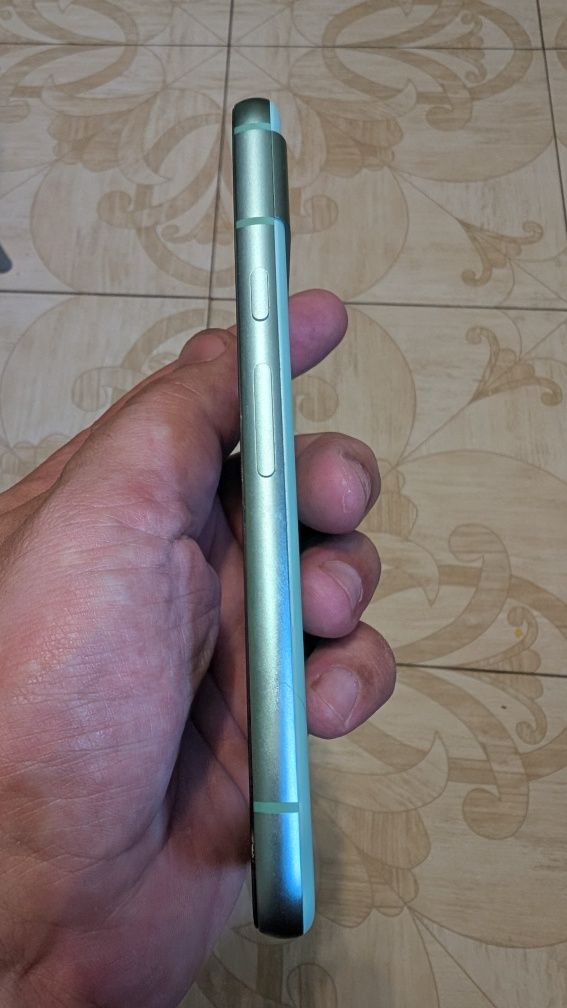 Google Pixel 8a 8/128G Неверлок отличное состояние