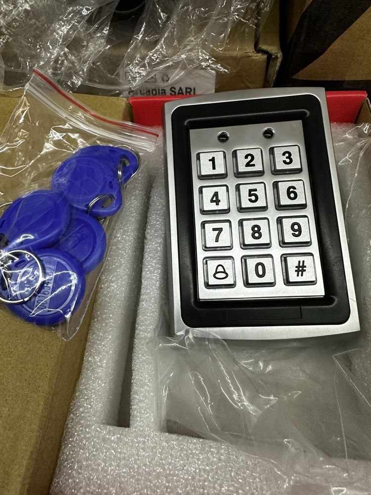 RFID-клавіатура контролю доступу до дверей 125 кГц, металевий корпус