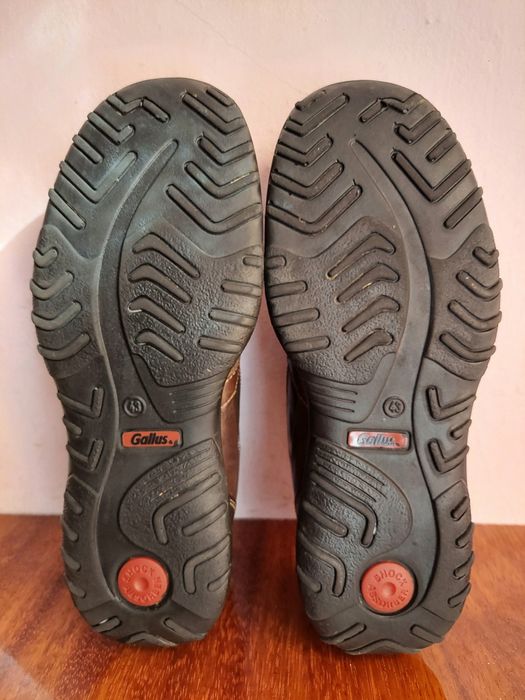 Кроссовки фірми gallus gosoft оригінал 

Розмір по бірці: 43

Замір по