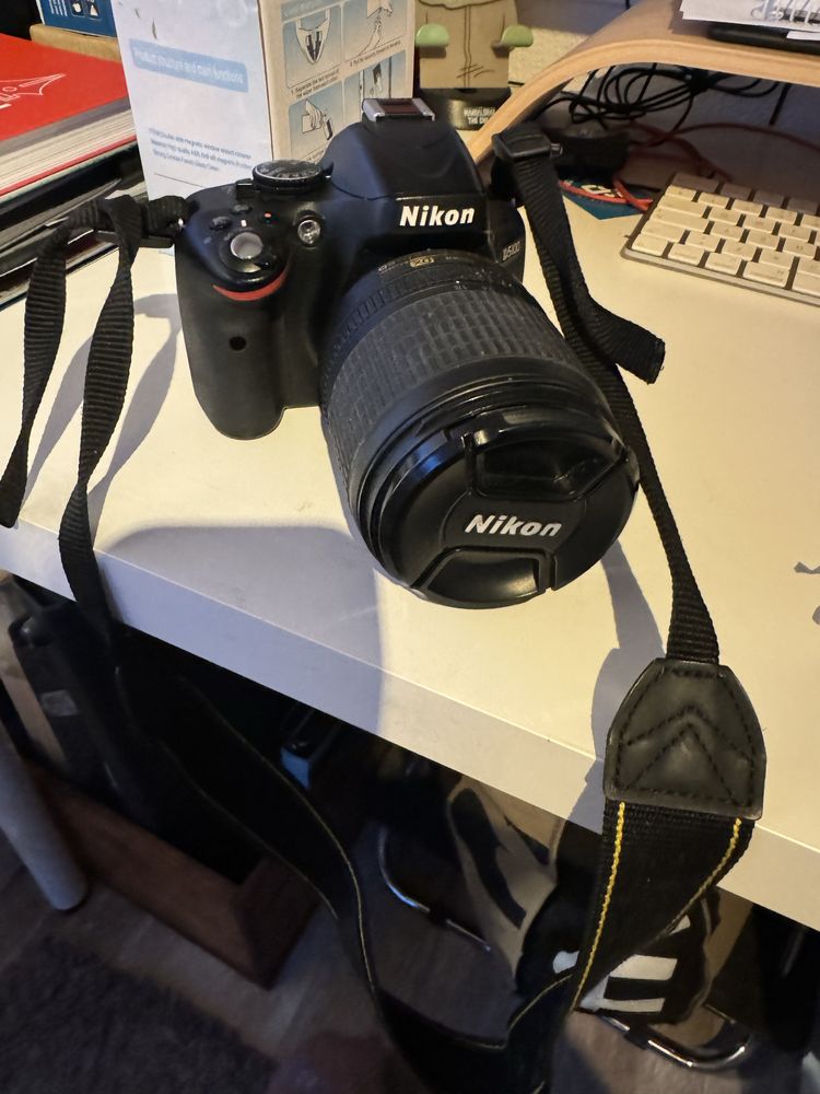 Maquina fotografica  Nikon D5100