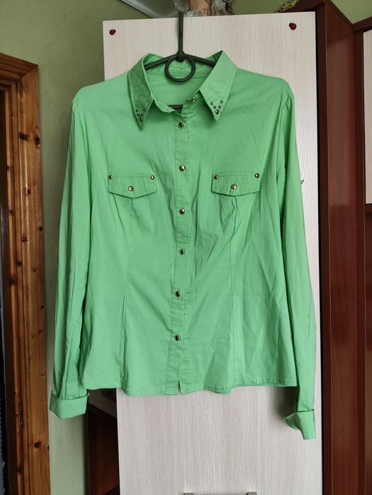 Жіночі блузи в гарному стані