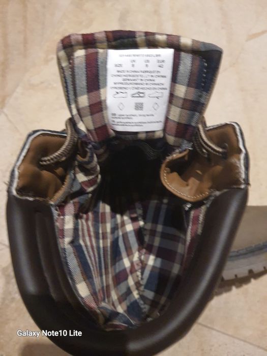 Ботінкі  нові, осінні, розмір 42. Чоловічі.