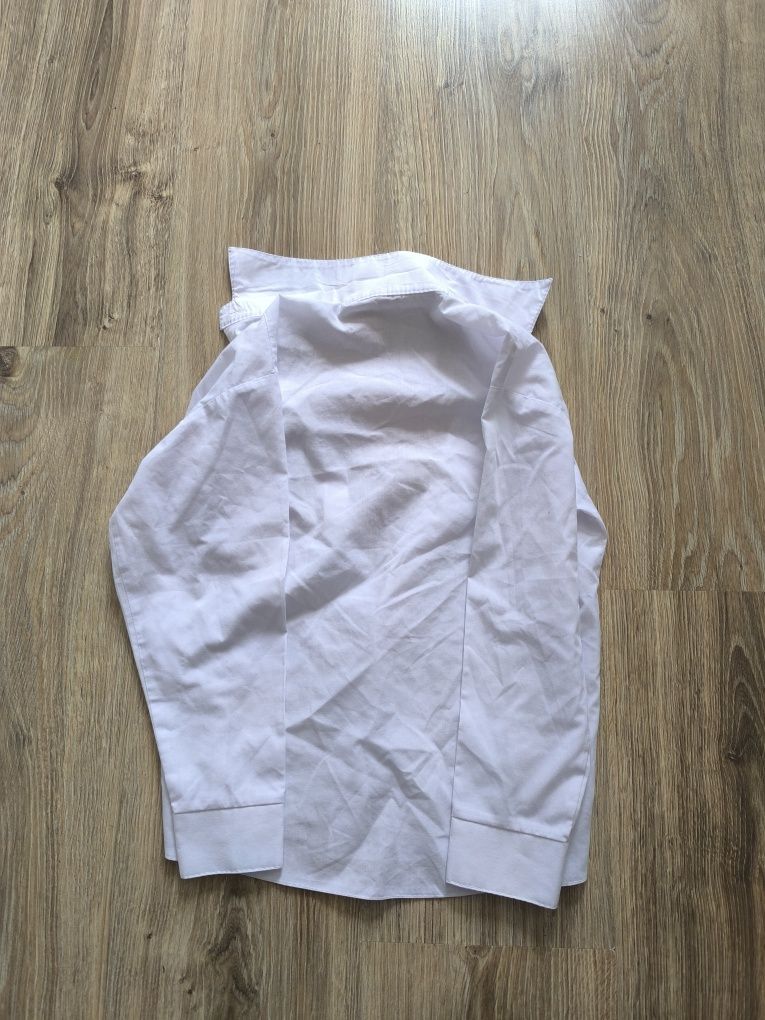 Biała koszula chłopięca r. 122