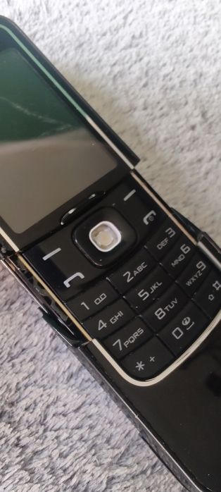 Nokia 8600 Lumia