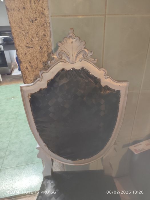 Cadeira antiga restaurada