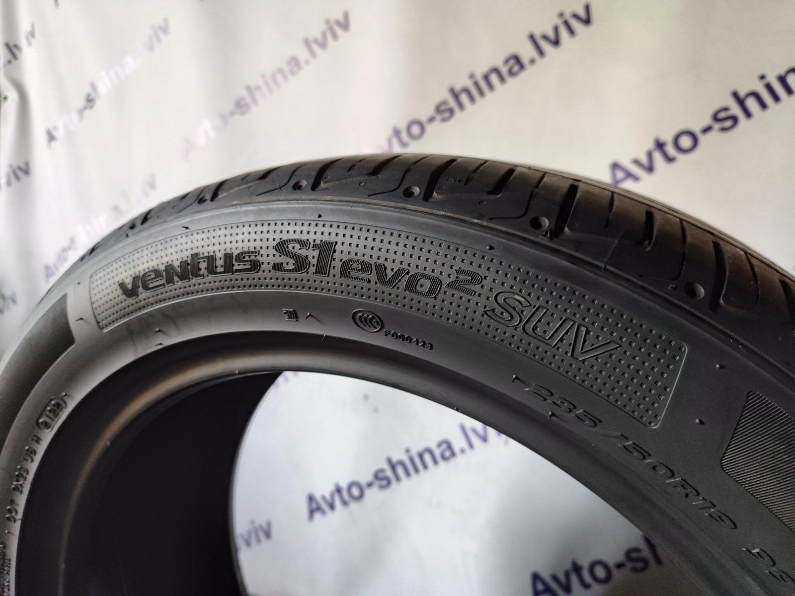 Шини літні R19 235/50 Hankook Ventus S1 Evo2 SUV