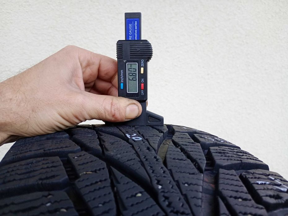 215/65 r16 -4шт- Nokian 2020р. зима шини резина 215 65 16 (n15*4)