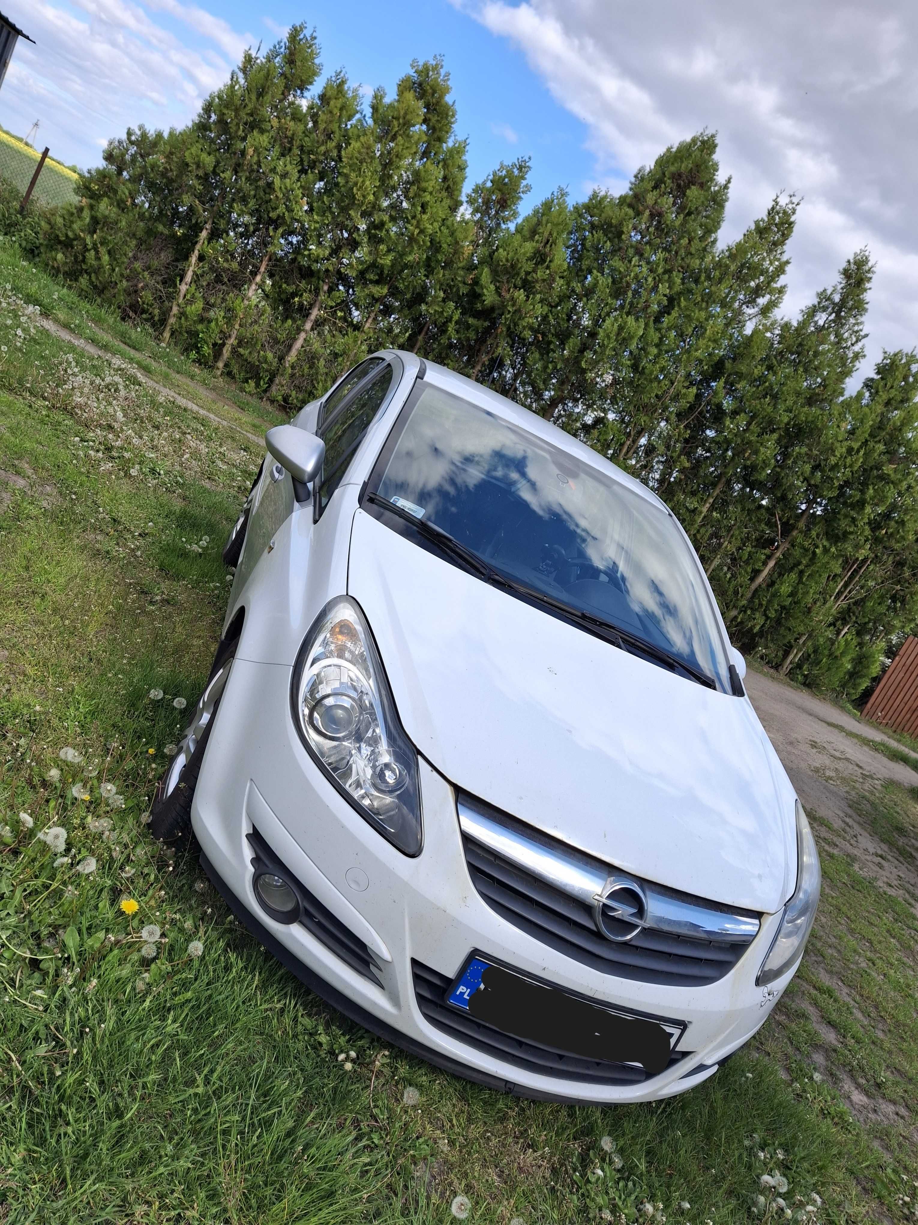 Opel Corsa D 1.4, 2010 r. / BENZYNA + GAZ
